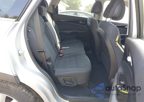 2016 Kia Sorento 2.4L Lx z USA, uszkodzony, nr VIN 5XYPGDA38GG041748